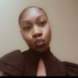 Meet your Posher, Caitlan